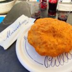 Ci sei mancata! Pizza fritta completa (provola, ricotta, cicoli, pepe e basilico)